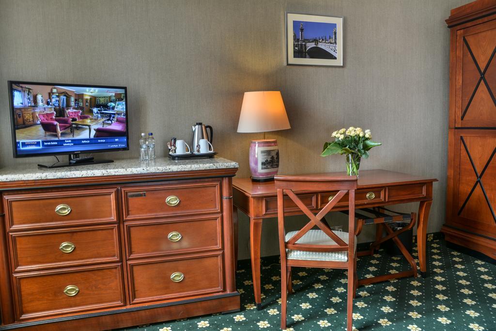 Komoda Club Residence Kaliszki 部屋 写真